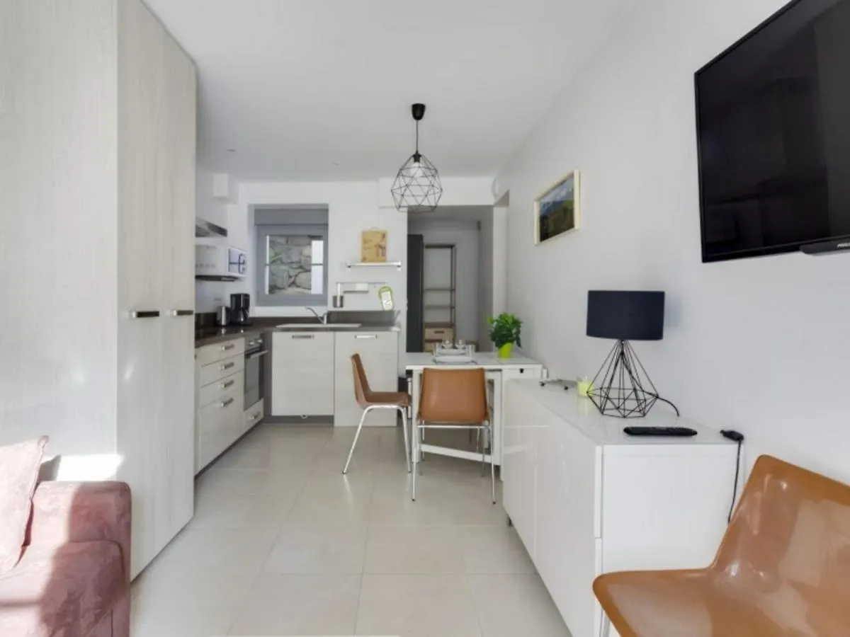 Studio Centre-Ville Avec Terrasse, Parking, Proche Telecabine Et Commodites - Fr-1-401-175 Cauterets